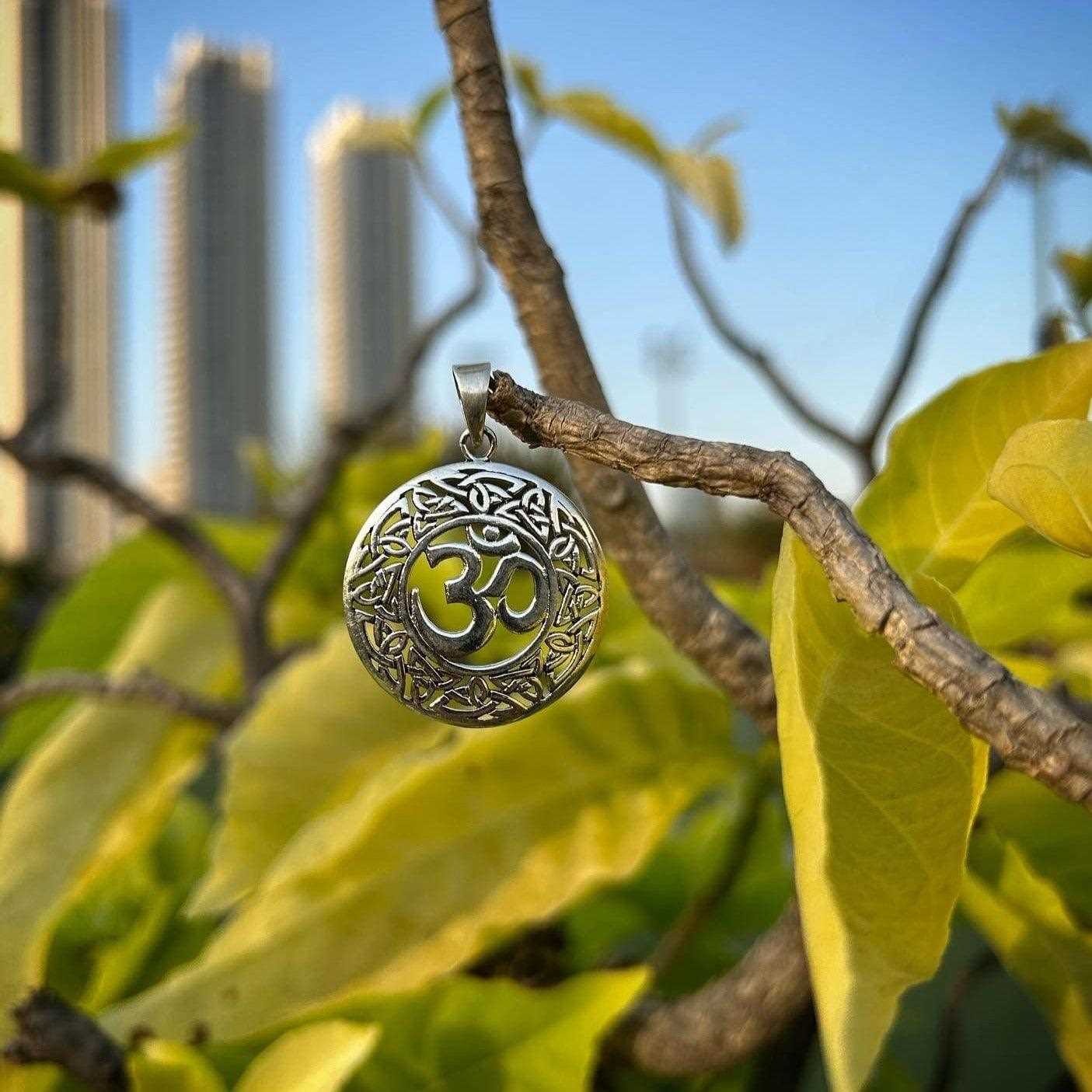 Silver Box Original 925 Infinite Circle OM Pendant - Silver Box Original