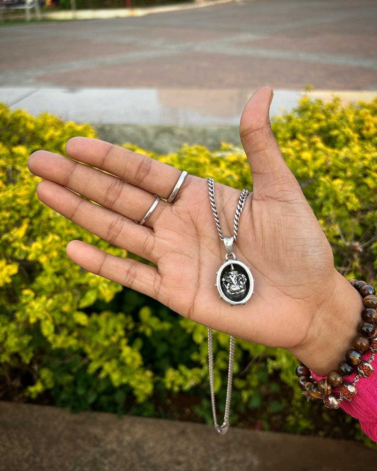 Silver Box Original 925 Silver Om Ganesha Pendant - Silver Box Original