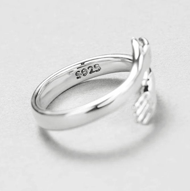 Silver Box Original Silver Hug Ring - Silver Box Original