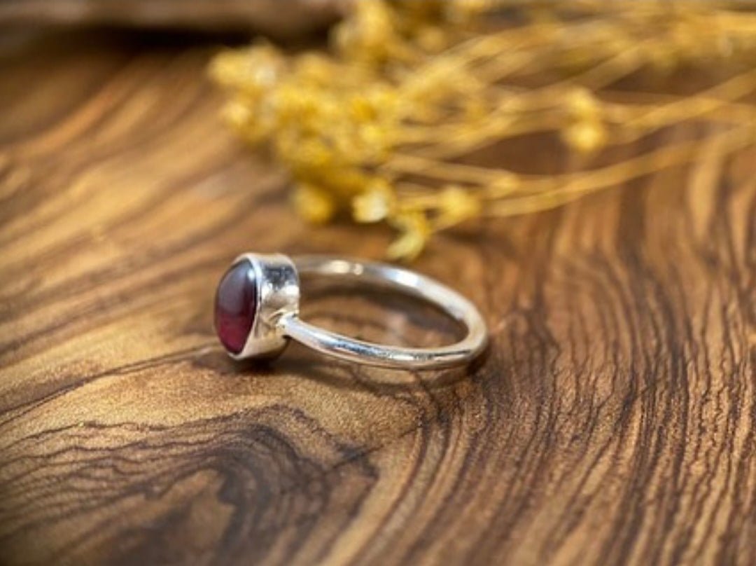 Silver Ring with red garnet - Silver Box Original