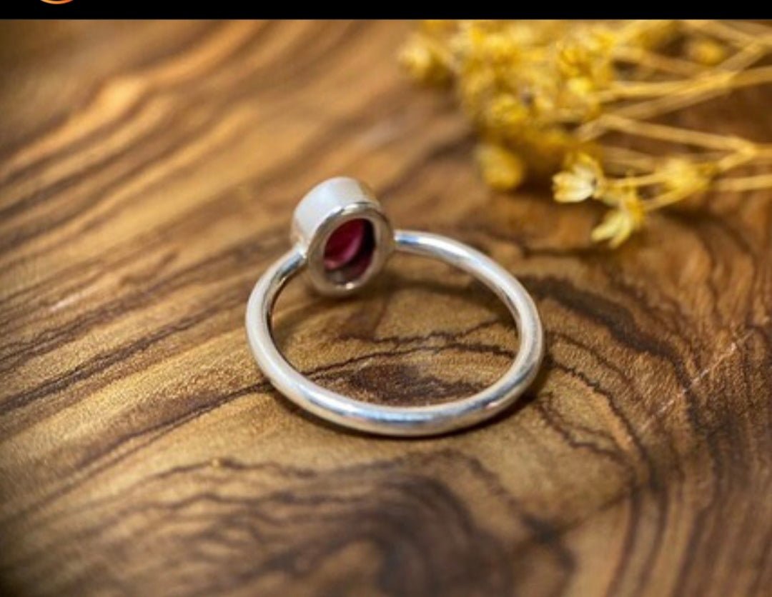 Silver Ring with red garnet - Silver Box Original